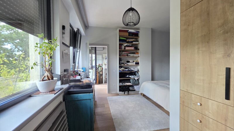 Cismigiu, Berthelot, 3 camere, 99 mp, renovat integral, ocazie