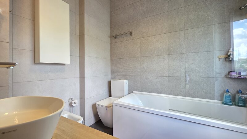 Cismigiu, Berthelot, 3 camere, 99 mp, renovat integral, ocazie
